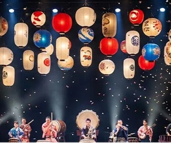 舞台装飾提灯活用例